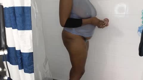 maskedmilf822397 online show from April 2026 12:27:01 AM