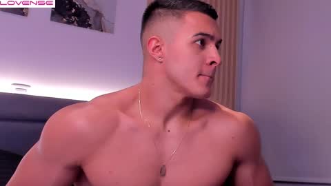 Snapshot of mason_bennet chatting on October 2025 10:11:01 PM Mason Bennet online show from October 2025 10:11:01 PM