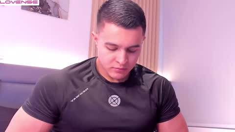 Mason Bennet online show from December 2025 08:47:02 PM