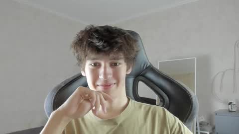 Snapshot of mason_jr chatting on September 2025 09:20:02 AM mason_jr online show from September 2025 09:20:02 AM