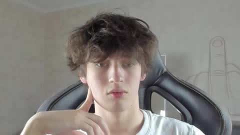 Snapshot of mason_jr chatting on October 2025 05:45:02 PM mason_jr online show from October 2025 05:45:02 PM