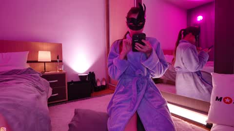 Snapshot of masqueradeporn chatting on February 2025 07:27:02 PM DickJane online show from February 2025 07:27:02 PM