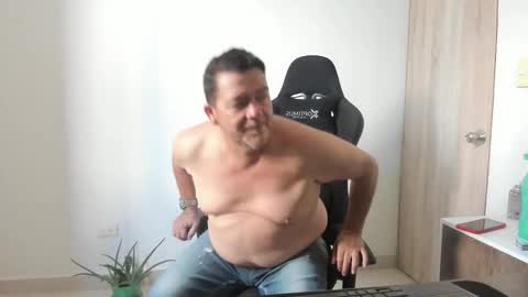Snapshot of massimo_danger chatting on October 2025 06:19:02 PM massimo_danger online show from October 2025 06:19:02 PM