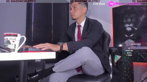 Snapshot of massimo_g chatting on January 2025 01:19:02 PM I am Massimo online show from January 2025 01:19:02 PM