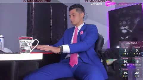 Snapshot of massimo_g chatting on February 2025 01:54:02 PM I am Massimo online show from February 2025 01:54:02 PM