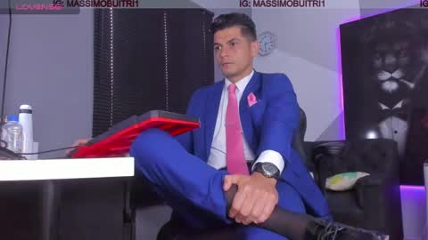 Snapshot of massimo_g chatting on February 2025 05:31:01 PM I am Massimo online show from February 2025 05:31:01 PM