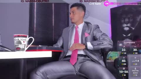 Snapshot of massimo_g chatting on February 2025 02:32:01 PM I am Massimo online show from February 2025 02:32:01 PM