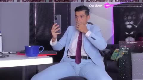 Snapshot of massimo_g chatting on September 2025 01:38:01 PM I am Massimo online show from September 2025 01:38:01 PM