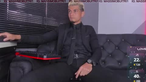 I am Massimo online show from January 2026 01:04:02 PM