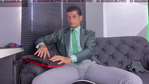 I am Massimo online show from May 2026 01:19:01 PM