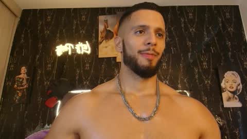 massimo_greco2 online show from November 2025 09:36:02 PM