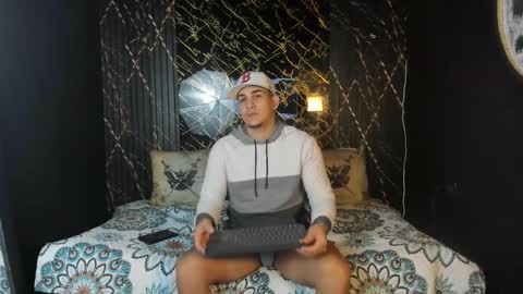 massimo_vidal online show from February 2026 01:09:02 PM