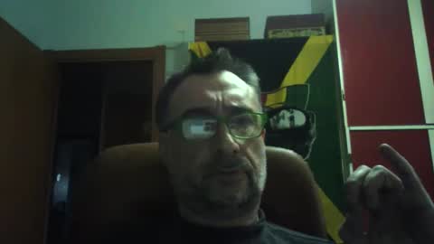 Snapshot of massimoxgiulia chatting on December 2024 03:44:01 PM massimoxgiulia online show from December 2024 03:44:01 PM