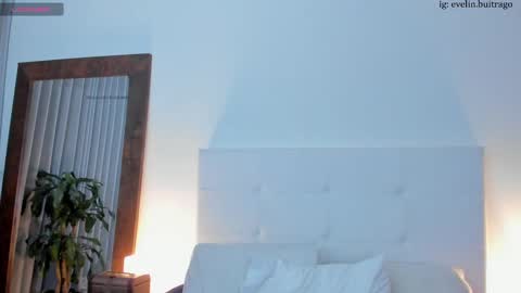 Snapshot of massivecockfuckbunny chatting on February 2025 02:01:02 AM Eve Independent model online show from February 2025 02:01:02 AM