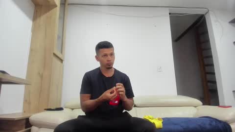 Domi online show from December 2024 10:40:02 AM