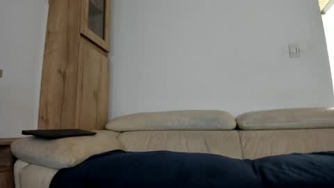 Domi online show from May 2026 01:08:02 PM