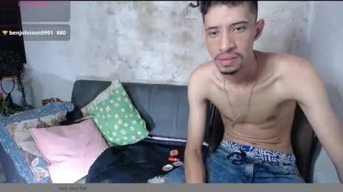 master and sumisse online show from December 2025 01:44:01 AM