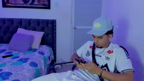 master_boy28 online show from March 2025 12:40:02 AM