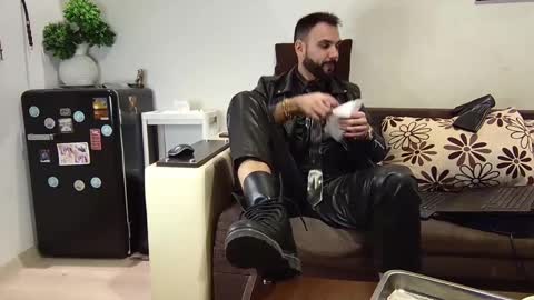 Snapshot of master_roberto333 chatting on January 2025 09:03:01 PM SIR online show from January 2025 09:03:01 PM