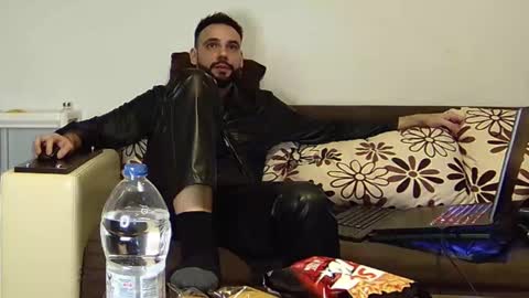 Snapshot of master_roberto333 chatting on January 2025 03:06:02 AM SIR online show from January 2025 03:06:02 AM