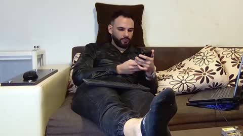 Snapshot of master_roberto333 chatting on February 2025 06:33:01 PM SIR online show from February 2025 06:33:01 PM