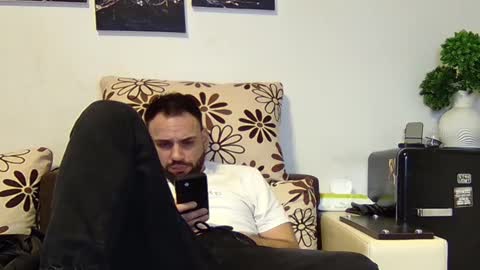 Snapshot of master_roberto333 chatting on February 2025 09:15:02 PM SIR online show from February 2025 09:15:02 PM
