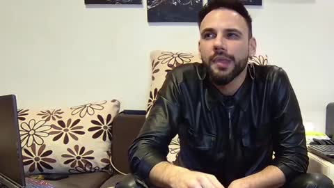 Snapshot of master_roberto333 chatting on February 2025 11:37:02 PM SIR online show from February 2025 11:37:02 PM