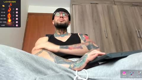 steven  online show from October 2025 05:30:01 PM