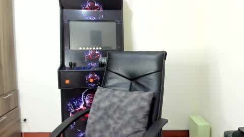 Snapshot of master_steven_01 chatting on March 2026 01:20:01 AM steven online show from March 2026 01:20:01 AM