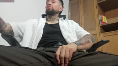 Snapshot of master_steven_01 chatting on March 2026 12:23:02 AM steven online show from March 2026 12:23:02 AM