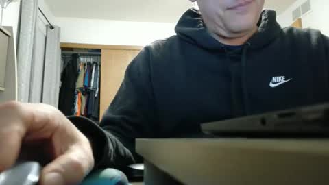 Snapshot of master_thorn chatting on October 2025 02:04:02 AM Master Thorn online show from October 2025 02:04:02 AM