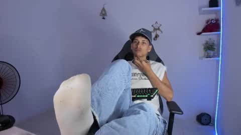 Snapshot of masteralda09 chatting on March 2026 04:35:02 PM Alpha junior online show from March 2026 04:35:02 PM