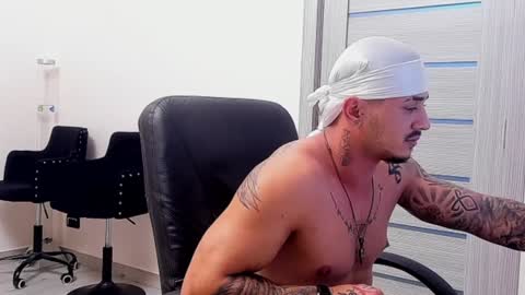 Snapshot of masterchris12 chatting on December 2024 09:39:02 PM masterchris12 online show from December 2024 09:39:02 PM