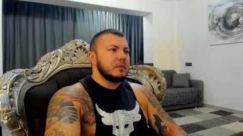 Snapshot of masterdevil11 chatting on October 2025 01:00:02 AM Jocker online show from October 2025 01:00:02 AM