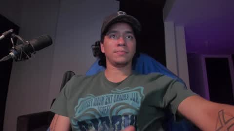 Snapshot of masterjuanc chatting on December 2024 12:13:01 AM Juan Independent Model online show from December 2024 12:13:01 AM