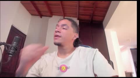 Snapshot of masterjuanc chatting on February 2025 06:12:01 PM Juan Independent Model online show from February 2025 06:12:01 PM