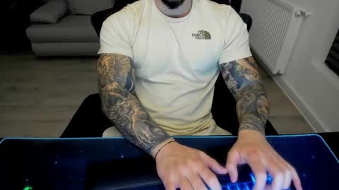 Snapshot of masterkingmuscle chatting on March 2025 08:16:01 PM masterkingmuscle online show from March 2025 08:16:01 PM