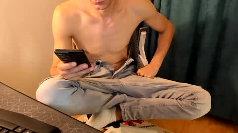 Snapshot of mastermiko chatting on December 2024 11:14:02 PM Silly Rabbit online show from December 2024 11:14:02 PM