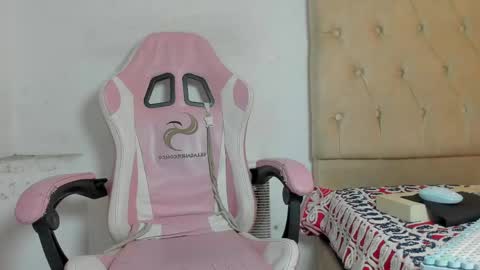 mastermorenohot23 online show from May 2026 04:04:02 PM