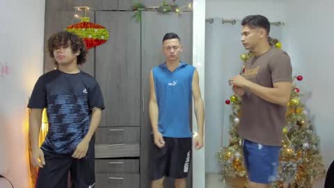 Snapshot of masters_sexx chatting on December 2024 11:26:01 AM Team Cris Darwin- Fernando- Stiven- David online show from December 2024 11:26:01 AM