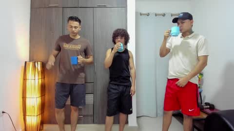 Snapshot of masters_sexx chatting on January 2025 11:06:01 AM Team Cris Darwin- Fernando- Stiven- David online show from January 2025 11:06:01 AM