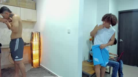 Snapshot of masters_sexx chatting on January 2025 02:19:01 PM Team Cris Darwin- Fernando- Stiven- David online show from January 2025 02:19:01 PM