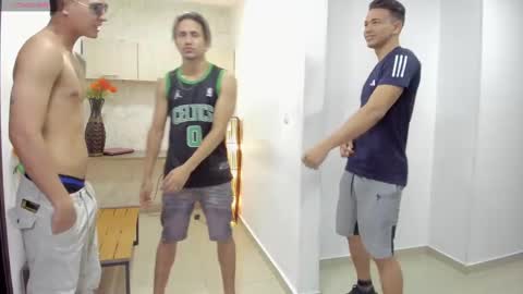 Snapshot of masters_sexx chatting on February 2025 11:28:01 AM Team Cris Darwin- Fernando- Stiven- David online show from February 2025 11:28:01 AM