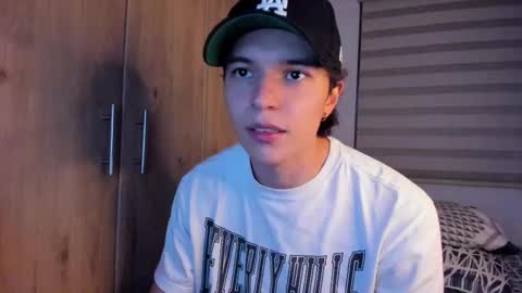 mastrangelo_x online show from October 2025 03:07:02 AM