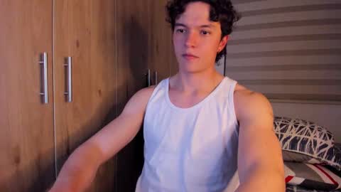 mastrangelo_x online show from October 2025 05:08:02 AM