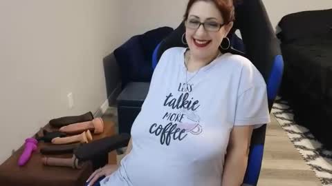 Snapshot of masturbatemom chatting on April 2026 02:12:02 AM MasturbateMom online show from April 2026 02:12:02 AM