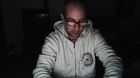 Snapshot of mat11efou chatting on January 2025 03:02:02 AM mat11efou online show from January 2025 03:02:02 AM