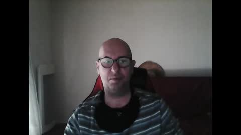 Snapshot of mat11efou chatting on March 2026 03:01:01 PM mat11efou online show from March 2026 03:01:01 PM