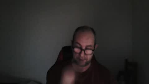 Snapshot of mat11efou chatting on April 2026 10:40:02 AM mat11efou online show from April 2026 10:40:02 AM