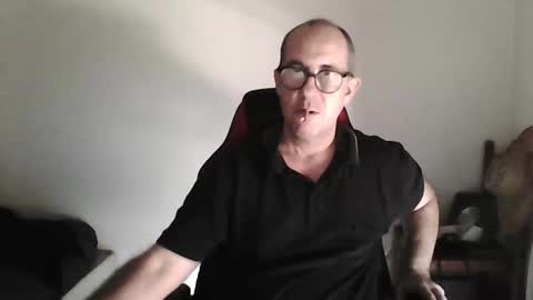 Snapshot of mat11efou chatting on April 2026 11:52:02 AM mat11efou online show from April 2026 11:52:02 AM